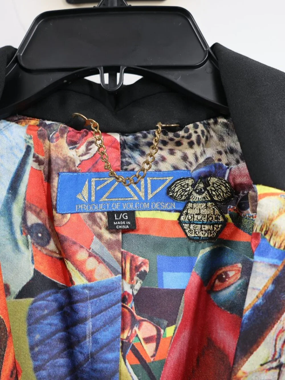 Volcom tuxedo Blazer Mens Large  One Button Animals Printed Lined sport coat